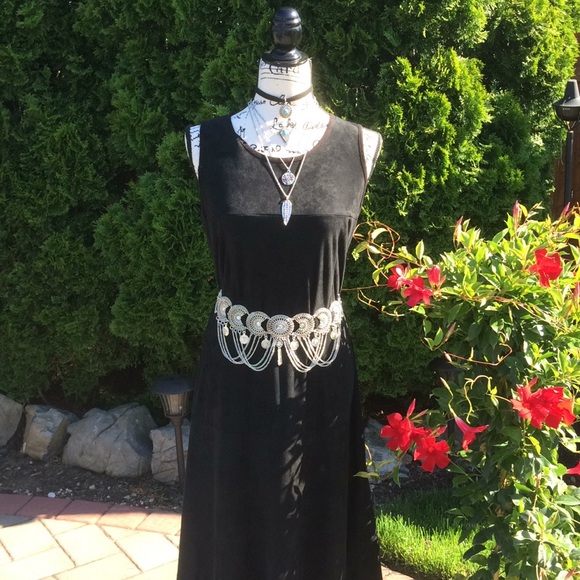 🔥 Best Seller! Silver Boho Belt w/ Crystals Chain - Picture 2 of 4